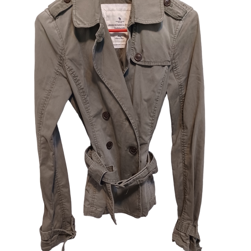 Abercrombie and Fitch size small sage belted button jacket